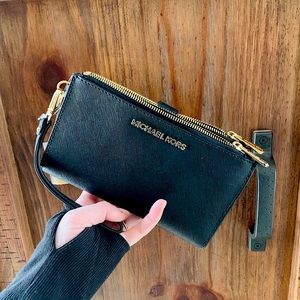 Michael Kors double zipper wristlet